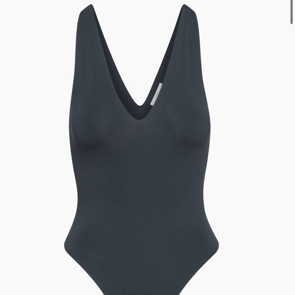 Babaton Contour Bodysuit